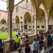 La festa dei single: «Sant'Antonio fammi sposare»