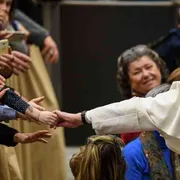 Non prigionieri del bene mancante ma per il bene presente