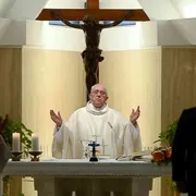 Francesco: no a cristiani senza gioia, prigionieri delle formalità