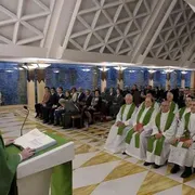 Il Papa: il più grande nella Chiesa è chi serve, non chi ha più titoli