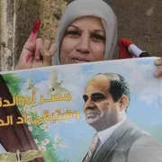 Al-Sisi si garantisce il futuro: ai militari è vietata la politica