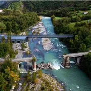 La valle che resta senza ponte. «Come ritorniamo a vivere?»