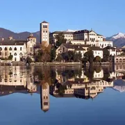 La badessa: «Nella notte del mondo la speranza è in una culla»