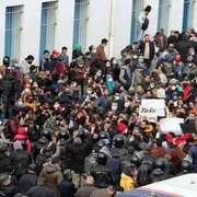 La Tunisia ripiomba nella rivoluzione: fame e governo i bersagli della piazza