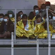 A Lampedusa conosciamo le vere storie di migranti