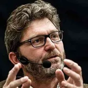 Birgisson: «La mia Islanda mette alla prova la ragione»