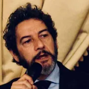 La distrazione non manca ricca di notizie non d'umanità