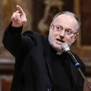 Don Fabio Rosini: «Quel Dio distorto che ci vuole infelici»