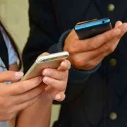 L'Italia è il Paese dei cellulari: 1,3 smartphone per ogni abitante
