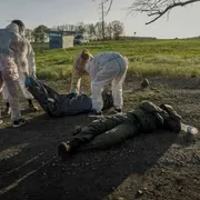 I volti straziati dei morti russi svelano la menzogna della guerra