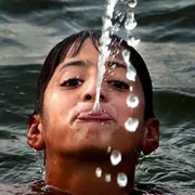 L'acqua per tutti ha un prezzo, ma non siano i poveri a pagarlo