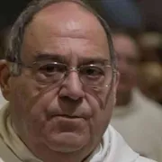 Addio a don Carmine, storico parroco di Capri