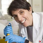 «Nel mio laboratorio cresce un vaccino contro il tumore»