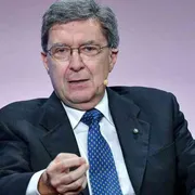 Accanto a istituzioni e società per uno sviluppo vero e buono