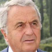 Le lezioni d'un cronista-paziente sulla cura delle persone fragili