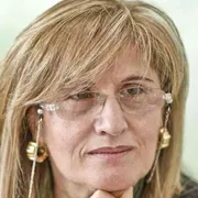 Scuola del Parco Verde, la preside: «Dobbiamo aiutare i ragazzi a pensare»
