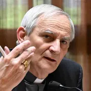 «È l’indifferenza la nemica della vita». Il nuovo libro di Zuppi