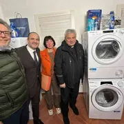 A Napoli la “lavanderia del Papa”. Krajewski: «Il volto della misericordia»