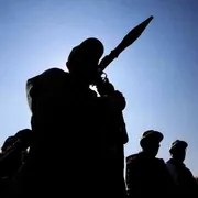 Nello Yemen che fa fuoco sulle navi ci sono voci per la pace e il dialogo