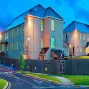 «Da Milano all’Irlanda, prete in ospedale tra tante voci cristiane»