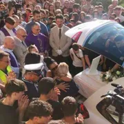 L'arcivescovo: «La responsabilità della morte di Thomas è di noi tutti»