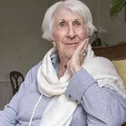 È morta a 101 anni la scrittrice francese Annick de Souzenelle