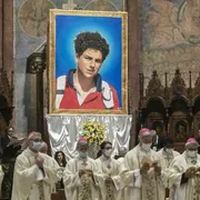 C'è una reliquia di Carlo Acutis nella cappella dell'ospedale di Sapri