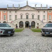 Altri due Suv cinesi in arrivo: quanto costano e come vanno le DFSK E5 e Glory