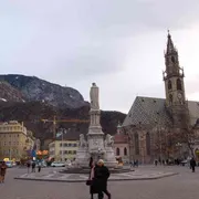 Bolzano perde lo scettro: carovita e meno nascite spingono al ribasso