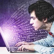 «Tuo figlio adolescente non dorme mai? Ecco perché devi intervenire subito»
