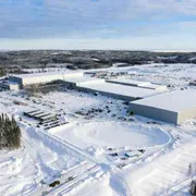 La fabbrica di Northvolt di batterie europee rischia la bancarotta