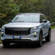 Taglia extra-large, prezzo interessante: ecco Jaecoo 7, il super Suv cinese
