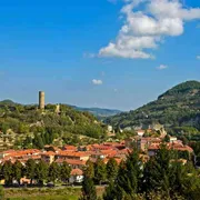 Ai dipendenti un bonus da 500 euro. Ma solo per i negozi del borgo