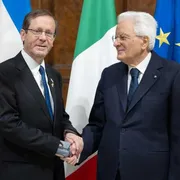 Mattarella ad Herzog: due popoli e due Stati unica via per la pace