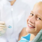 Visite odontoiatriche ai ragazzi, gli universitari “adottano” la scuola