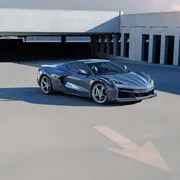 Il ritorno della Corvette: anche le muscle cars si elettrificano