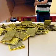 Il rischio delle riforme senza dialogo e la politica dei muri