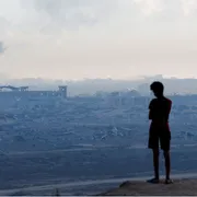 Usare Dio per il potere riduce il mistero a ideologia