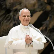 Leone XIV: fede e filosofia in dialogo per rivelare la dignità dell’uomo