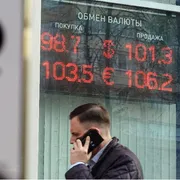 A Mosca, in fila allo sportello della Sberbank. «Vuole criptovalute?»