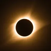 Arthur Eddington e l’eclissi che ha dato forma all’universo