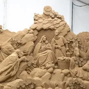 L'effimera bellezza dei Presepi di sabbia
