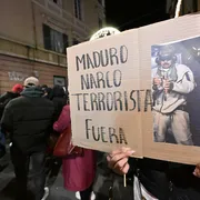La politica estera ha costretto maggioranza e opposizione alle montagne russe