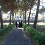Un reato grave e il sabato (in monastero) per ricominciare