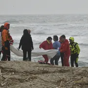 «Non è possibile tacere davanti ai corpi dei migranti in mare. Ora apriamo gli occhi»