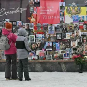 Anche per i russi sono 4 anni di guerra: più crematori, meno soldi e tanta paura