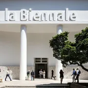 Caso Biennale: liberiamo l'arte dalla logica dello statalismo
