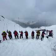 Maxi-valanga in Alto Adige, 25 scialpinisti coinvolti: 2 morti e 5 feriti (3 gravi)