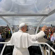 Il messaggio di Leone dall'Africa: la Chiesa presidio di democrazia