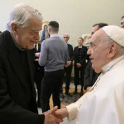 Padre Lombardi ricorda papa Francesco: «Così ha rivoluzionato la comunicazione vaticana»